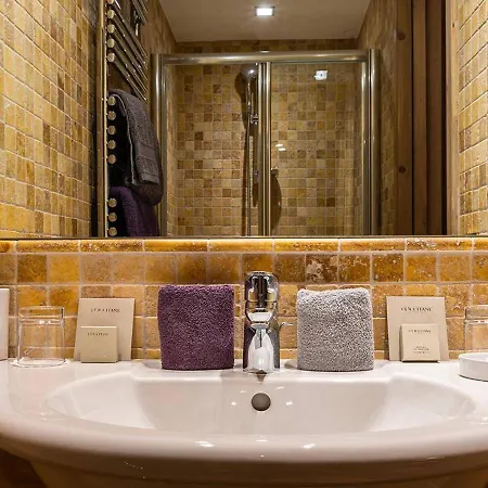 112m² 1850, Centre, Proche Pistes, 3 Chambres, Balneo, Hammam, Wifi - Fr-1-631-165 *