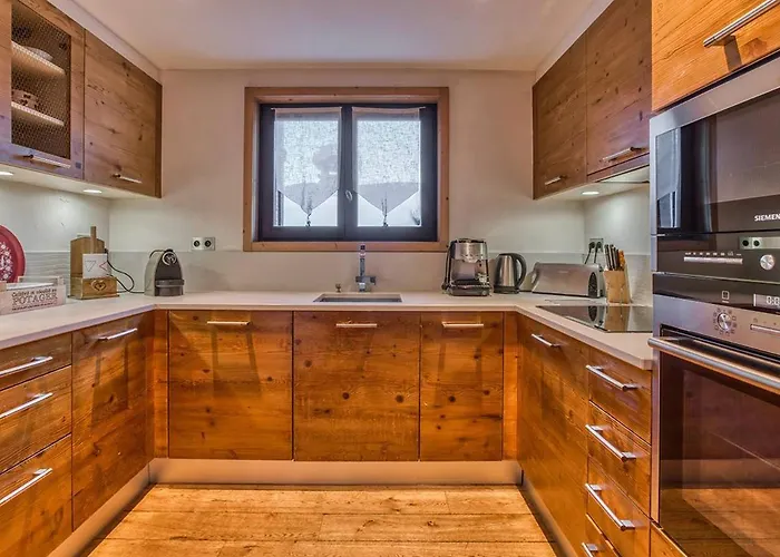 112m² 1850, Centre, Proche Pistes, 3 Chambres, Balneo, Hammam, Wifi - Fr-1-631-165 Courchevel